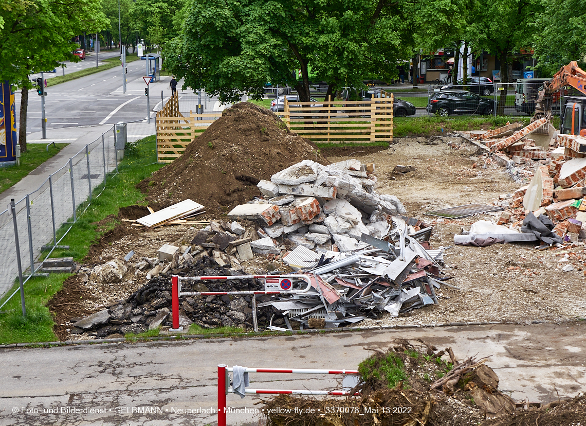 13.05.2022 - Baustelle am Haus für Kinder in Neuperlach